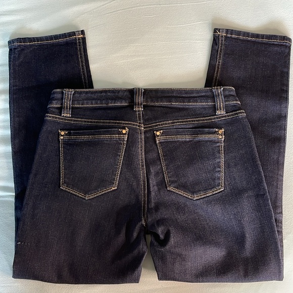 White House Black Market - medium dark wash crop leg jean - 4 - Picture 3 of 3